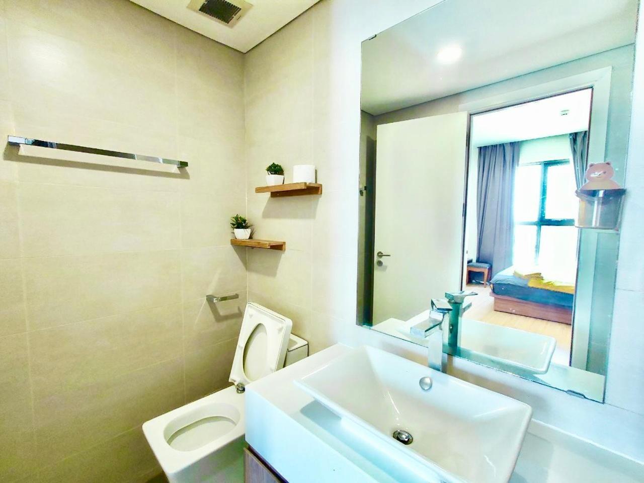 Premier Aparts - Soho Residence, City Central, 10Mins To Benthanh Market, Buivien Street Хошимін Екстер'єр фото
